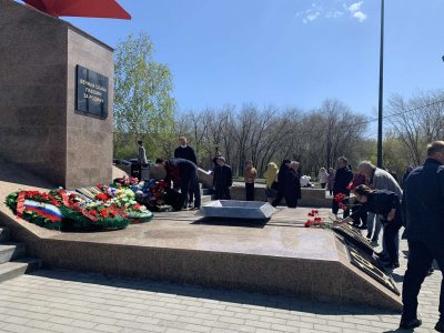 Несмотря на ледяной порывистый ветер, МИТИНГ В ЧЕСТЬ ДНЯ ПОБЕДЫ состоялся!