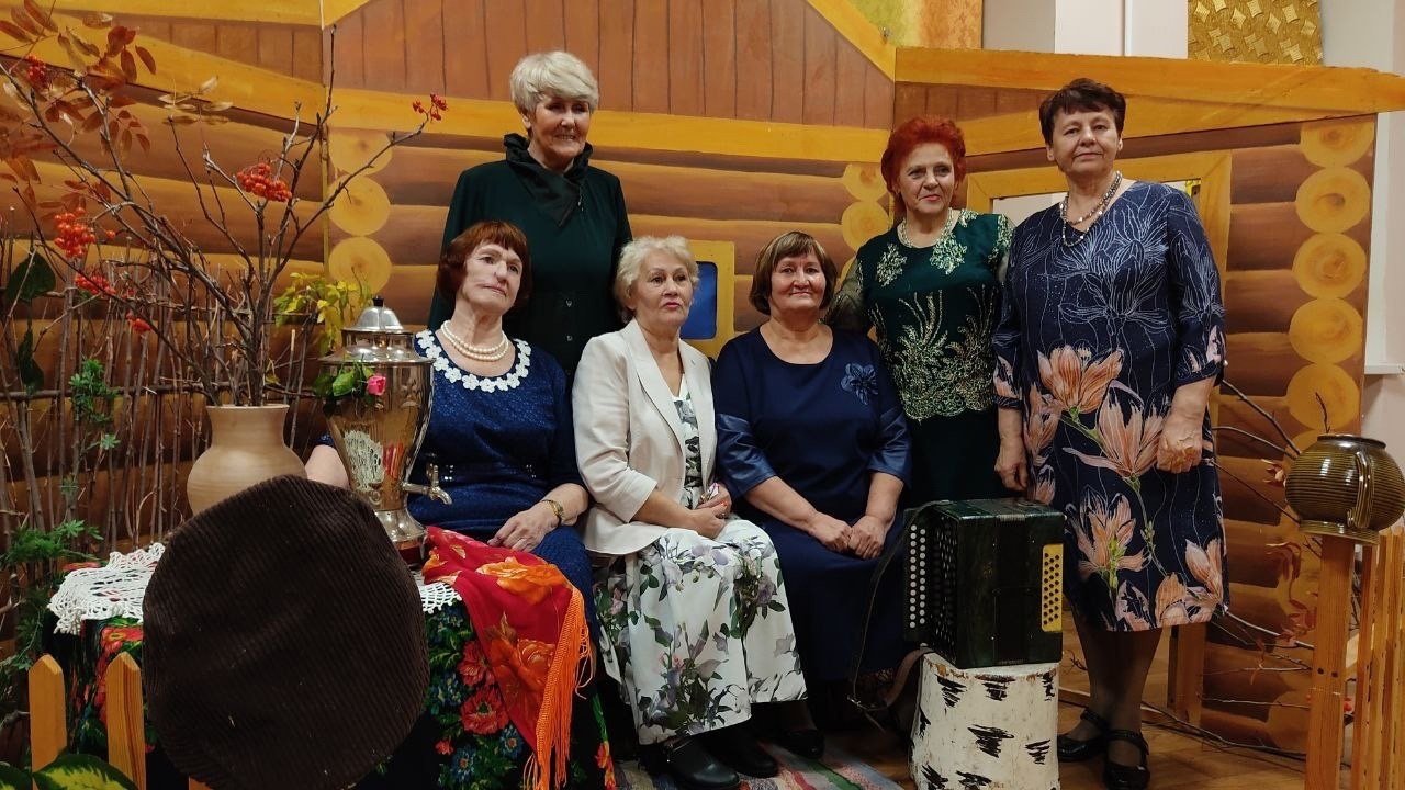 В ДКЖД прошёл концерт «Мудрость жизни, молодость души» и вечер отдыха ко Дню старшего поколения