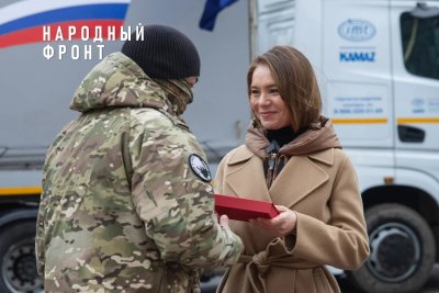 НАРОДНЫЙ ФРОНТ И ДЕПУТАТ ГОСУДАРСТВЕННОЙ ДУМЫ АЛЬФИЯ КОГОГИНА В РОСТОВЕ-НА-ДОНУ ПЕРЕДАЛИ БОЙЦАМ СВО КРУПНЫЙ ГРУЗ ГУМАНИТАРНОЙ ПОМОЩИ ОТ ПАО «КАМАЗ» И ТРОГАТЕЛЬНЫЕ ПИСЬМА ОТ ДЕТЕЙ СОТРУДНИКОВ РОССИЙСКОГО АВТОГИГАНТА