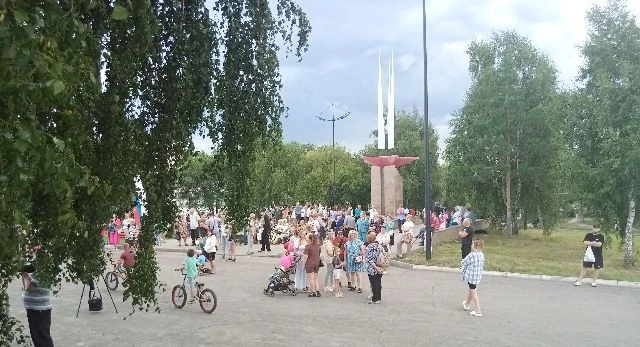 праздничная развлекательная программа, посвященная Дню железнодорожника